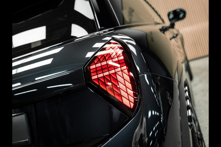 MINI Cooper C John Cooper Works M | Head-up | JCW | Stuurverwarming |Carplay | Stoelverwarming |