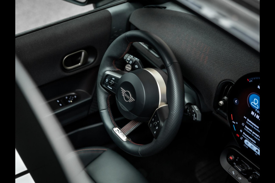 MINI Cooper C John Cooper Works M | Head-up | JCW | Stuurverwarming |Carplay | Stoelverwarming |