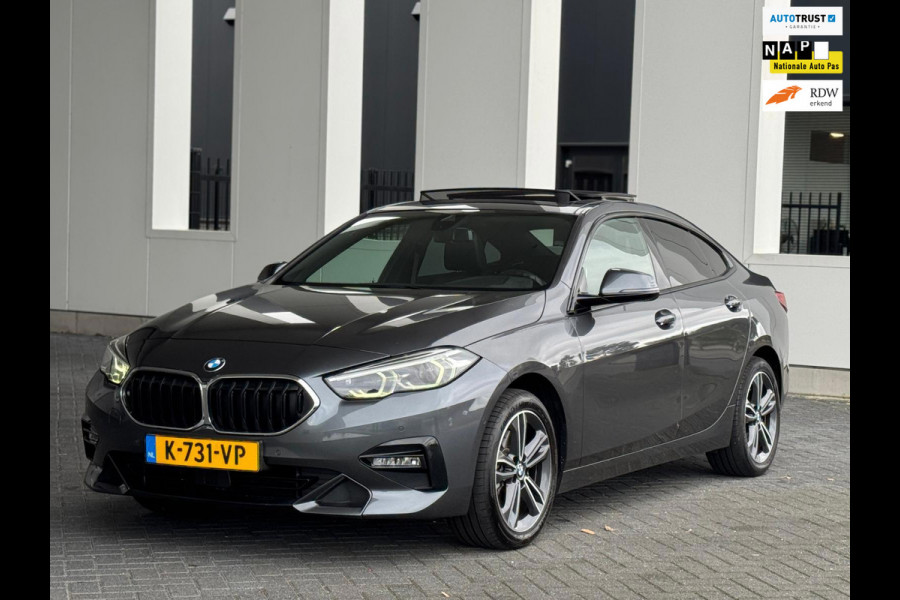 BMW 2 Serie Gran Coupé 218i High Executive, panoramadak, M sport interieur, camera, stoelverwarming, vele opties, NL auto met nap
