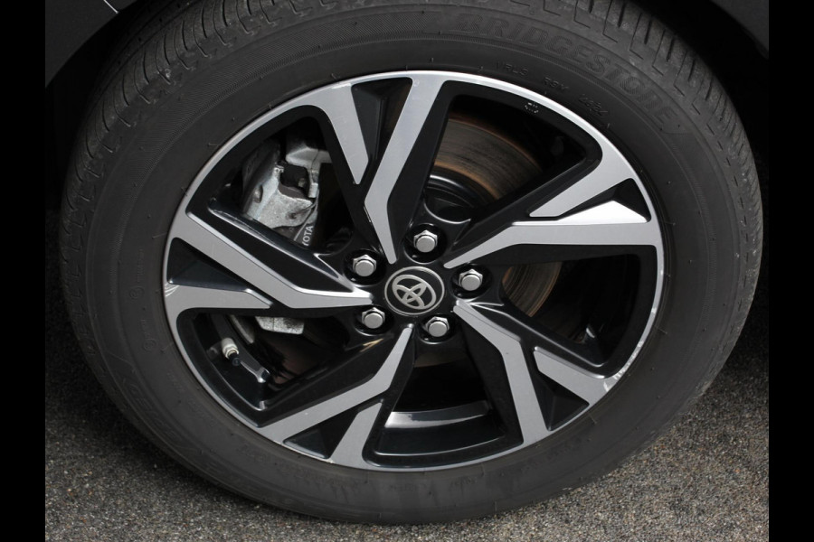 Toyota Yaris 1.5 Hybrid Dynamic Automaat | Climate control | Cruise control adaptieve | LED | Achteruitrijcamera | Lane assist | Apple Carplay/ Android Auto | Camera