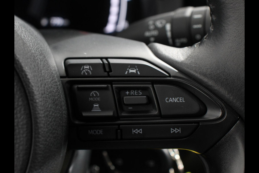 Toyota Yaris 1.5 Hybrid Dynamic Automaat | Climate control | Cruise control adaptieve | LED | Achteruitrijcamera | Lane assist | Apple Carplay/ Android Auto | Camera
