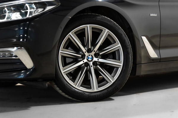 BMW 5 Serie Touring 520i High Executive NAP PDC Leder Dealer OH