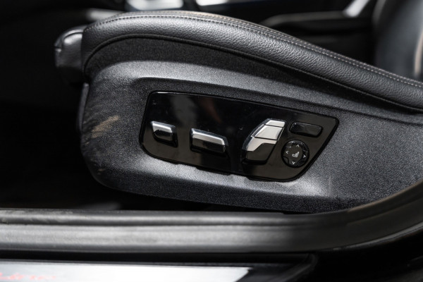 BMW 5 Serie Touring 520i High Executive NAP PDC Leder Dealer OH