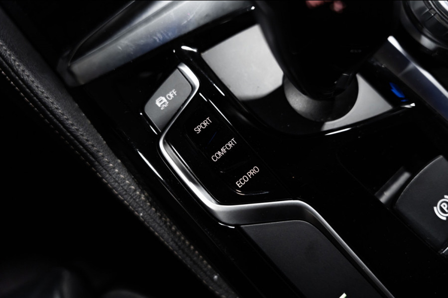 BMW 5 Serie Touring 520i High Executive NAP PDC Leder Dealer OH