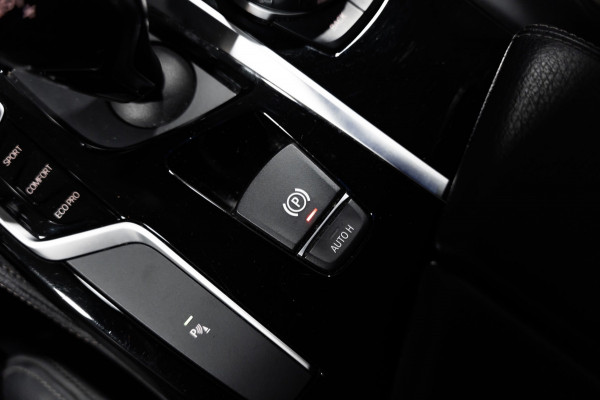 BMW 5 Serie Touring 520i High Executive NAP PDC Leder Dealer OH