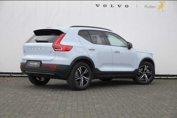 Volvo XC40 B4 211PK Automaat Plus Dark / Adaptive cruise control / Elektrische stoelen / Harman Kardon audio / Pilot assist / BLIS / Stoel en stuur verwarming / Elektrische achterklep / Parkeersensoren met camera / Google infotainment