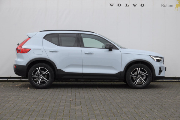 Volvo XC40 B4 211PK Automaat Plus Dark / Adaptive cruise control / Elektrische stoelen / Harman Kardon audio / Pilot assist / BLIS / Stoel en stuur verwarming / Elektrische achterklep / Parkeersensoren met camera / Google infotainment
