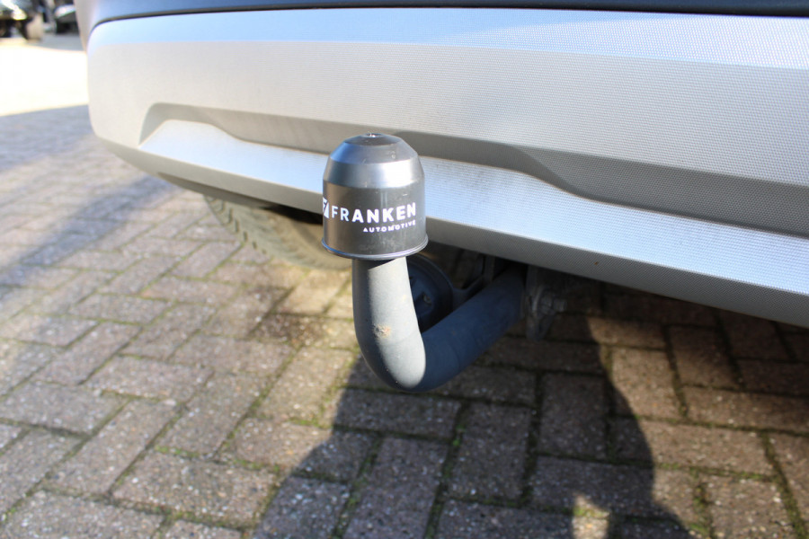 Opel Crossland 1.2 Turbo Ultimate | Trekhaak | Head-up | Panoramadak | Camera | Navigatie