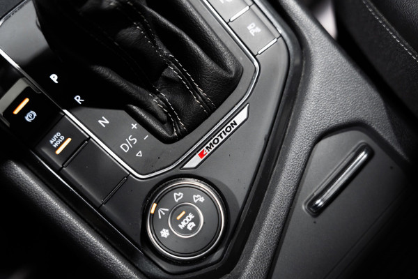 Volkswagen Tiguan 2.0 TSI 4Motion Highline R-Line DSG PANO PDC LED