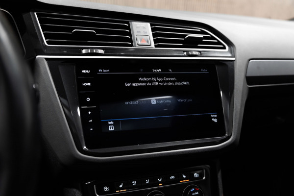 Volkswagen Tiguan 2.0 TSI 4Motion Highline R-Line DSG PANO PDC LED