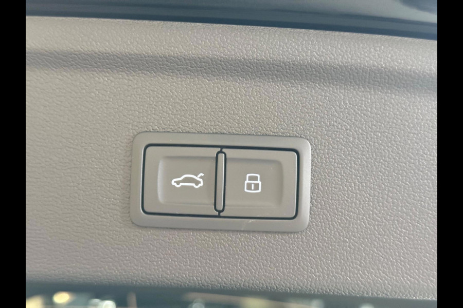 Audi RS 3 SPORTBACK 2.5 TFSI RS 3 quattro | Pano | carbon | Kuipstoelen | ACC | Keyless | Sfeerverlichting