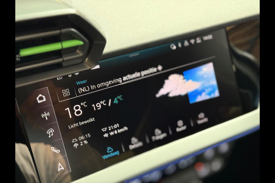 Audi RS 3 SPORTBACK 2.5 TFSI RS 3 quattro | Pano | carbon | Kuipstoelen | ACC | Keyless | Sfeerverlichting