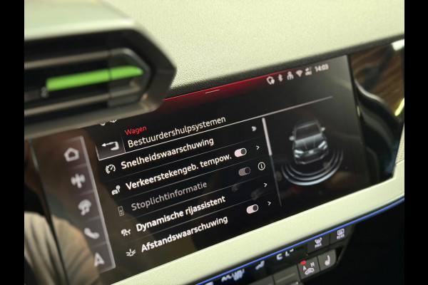 Audi RS 3 SPORTBACK 2.5 TFSI RS 3 quattro | Pano | carbon | Kuipstoelen | ACC | Keyless | Sfeerverlichting