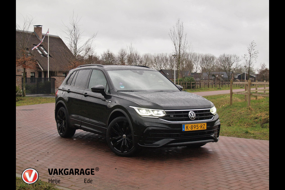 Volkswagen Tiguan 1.5 TSI R-Line Business+ | Black Style | Sfeerverlichting | Leer | Virtual Cockpit | Apple Carplay | NL-Auto |