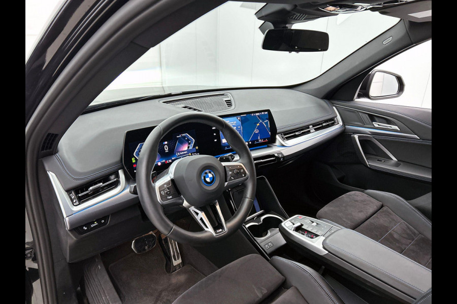 BMW X1 xDrive25e 245PK! PLUG-In M Sport BLACK-LINE