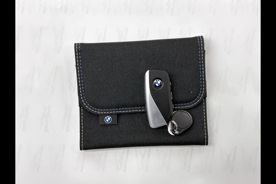 BMW X1 xDrive25e 245PK! PLUG-In M Sport BLACK-LINE