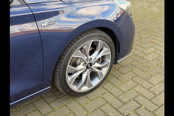 Hyundai i30 Fastback 1.4 T-GDI N-Line Pano 18'' CarPlay Keyless