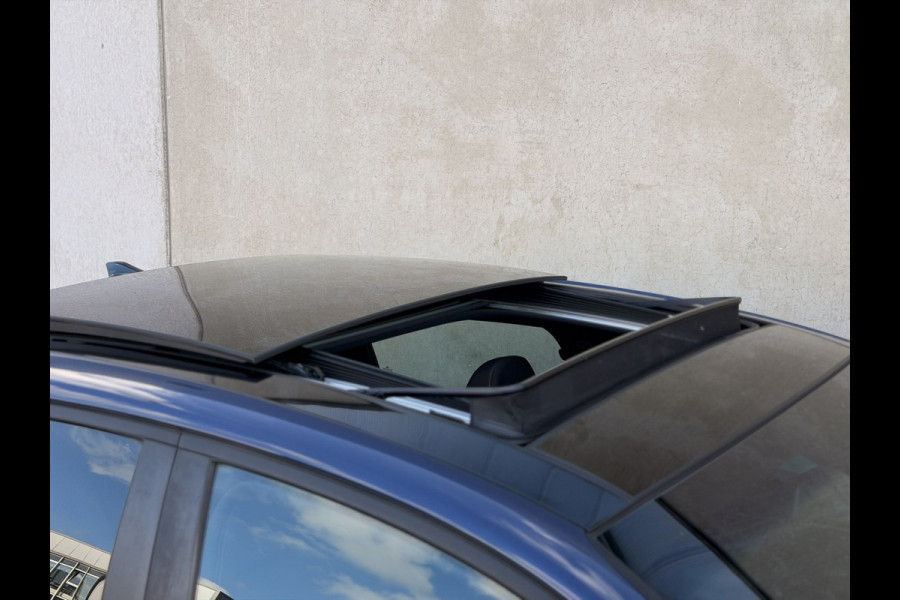 Hyundai i30 Fastback 1.4 T-GDI N-Line Pano 18'' CarPlay Keyless