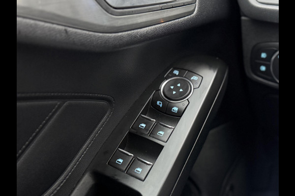 Ford Focus 1.0 EcoBoost Titanium 2e Eigenaar|Navi|Camera|B&O Sound System|PDC|Cruise|Stoelverwarming|Carplay|Dealer Onderhouden|N.A.P|APK tot 08-2026