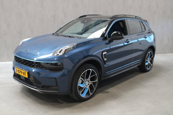 Lynk & Co 01 1.5 NL Auto/Zwarte Hemel/Stuurverwarming/360/Rijklaar/Bovag