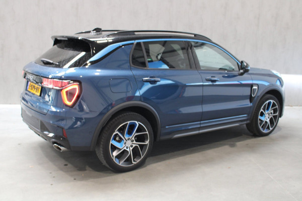 Lynk & Co 01 1.5 NL Auto/Zwarte Hemel/Stuurverwarming/360/Rijklaar/Bovag