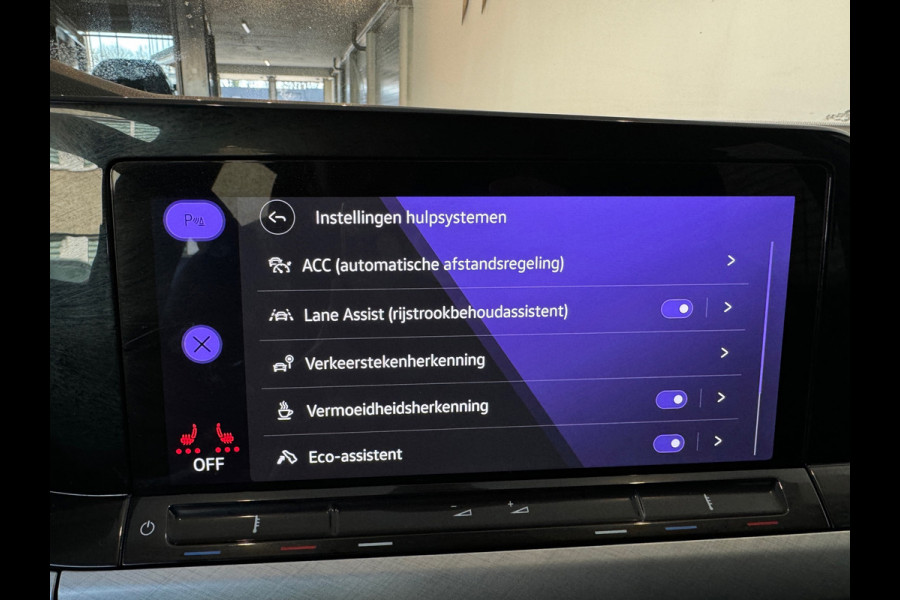 Volkswagen Golf Variant 2.0 TDI Life Business Sfeer|ACC|Lane