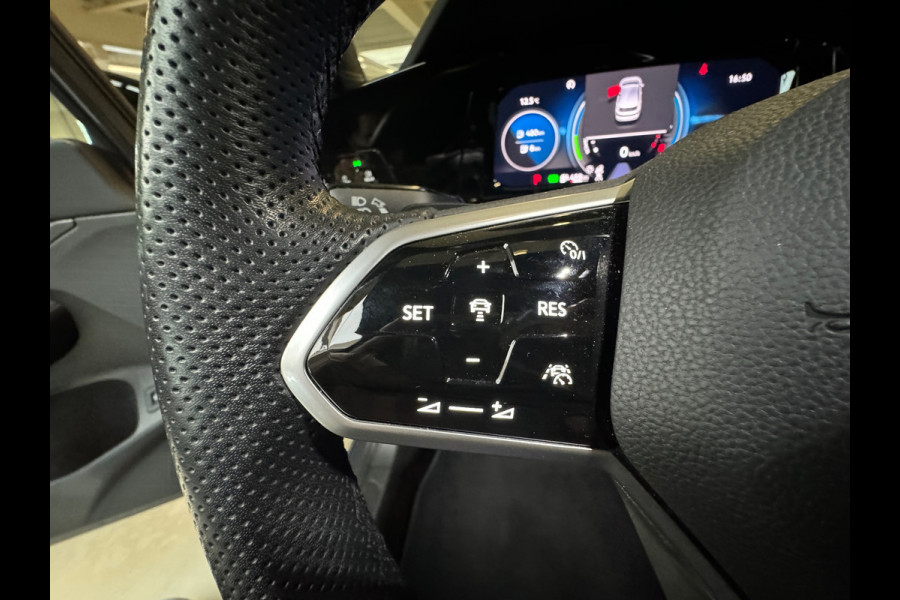 Volkswagen Golf 1.4 eHybrid GTE Sfeer|IQ Light|Dodehoek|ACC