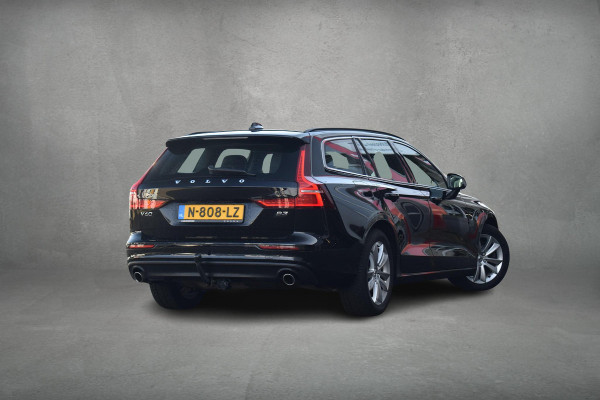 Volvo V60 2.0 B3 Momentum Business | Trekhaak | Apple CarPlay | ACC | Climate