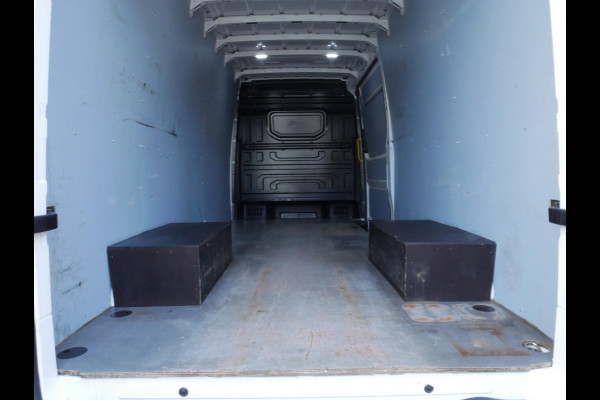 Volkswagen Crafter 2.0TDI 177PK L4H2 DSG Airco Imperial 3500kg Haak Dubbel lucht