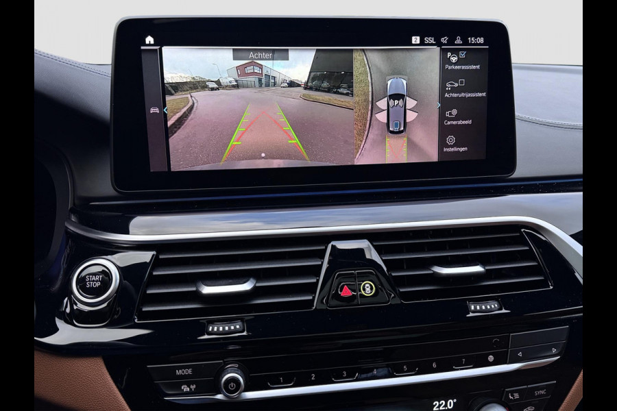 BMW 5 Serie Touring 530e xDrive M-Sport | Pano | Trekhaak | Laser | Harman Kardon | Head Up | Comfortstoelen elektrisch | ACC