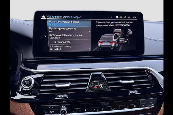 BMW 5 Serie Touring 530e xDrive M-Sport | Pano | Trekhaak | Laser | Harman Kardon | Head Up | Comfortstoelen elektrisch | ACC