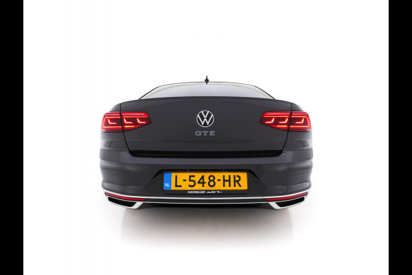 Volkswagen Passat 1.4 TSI GTE Business (Plug-In) (INCL-BTW) Aut. *FULL-LED | DIGI-COCKPIT | ADAPTIVE-CRUISE | NAVI-FULLMAP | KEYLESS | DAB+ | COMFORT-SEATS | SHIFTPADDLES | PRIVACY-GLASS | PDC | CAMERA | CARPLAY | 17''ALU*