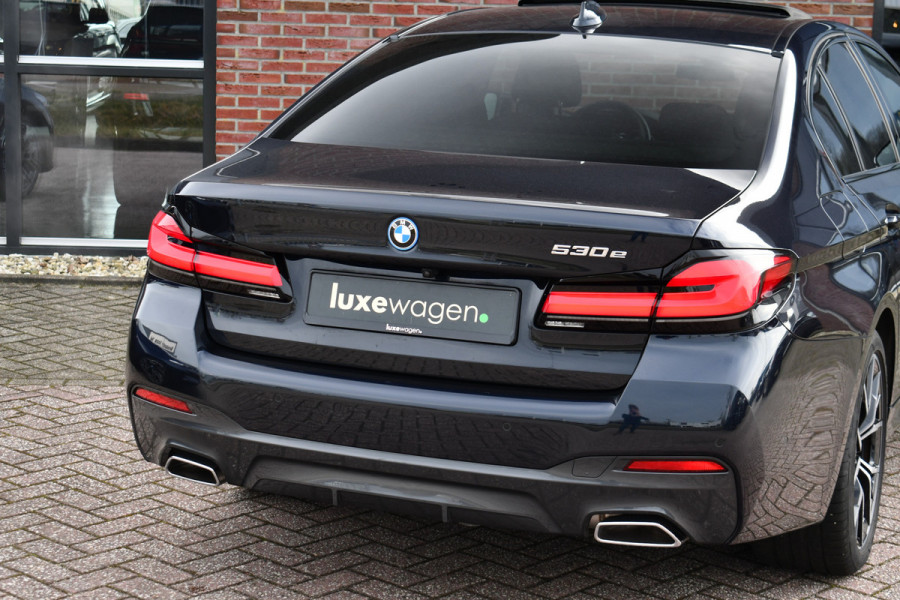 BMW 5 Serie 530e M-Sport Pano Trekh ACC HUD 360 Laser El-Klep