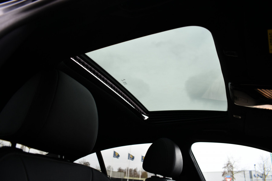 BMW 5 Serie 530e M-Sport Pano Trekh ACC HUD 360 Laser El-Klep