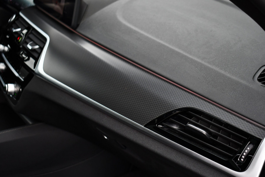 BMW 5 Serie 530e M-Sport Pano Trekh ACC HUD 360 Laser El-Klep