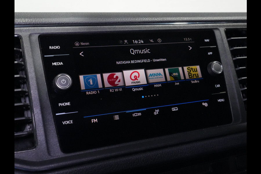 Volkswagen Crafter L3H3 2.0TDI 140pk 3.5T Automaat / Navigatie / Camera / Comfort stoel / Android / Apple-Carplay