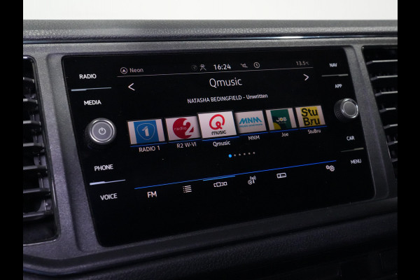 Volkswagen Crafter L3H3 2.0TDI 140pk 3.5T Automaat / Navigatie / Camera / Comfort stoel / Android / Apple-Carplay