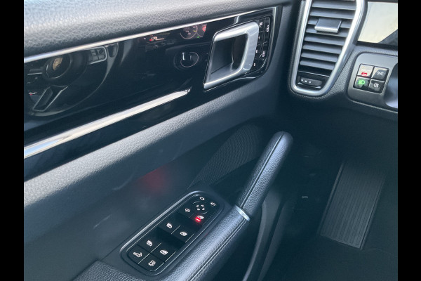 Porsche Cayenne Coupé 3.0 E-Hybrid PHEV 360° Pano SportChrono Luchtvering Bose Carplay Leer Memory UITSTRALING!