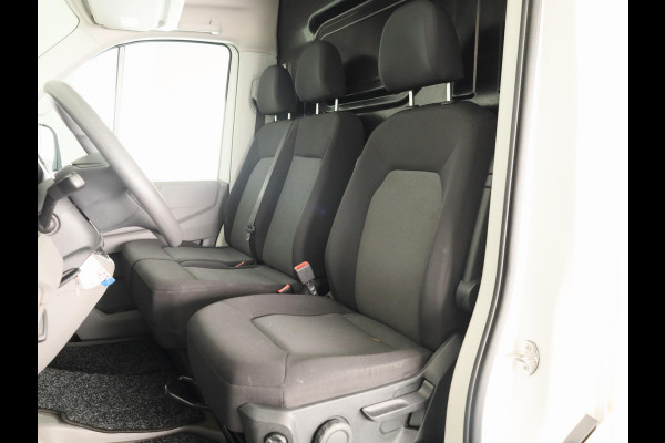 Volkswagen Crafter 35 2.0 TDI L3H3 Comfortline EURO VI 140 pk Automaat | Verlengde garantie | Navigatie | Trekhaak | Parkeersensoren | Achteruitrijcamera |