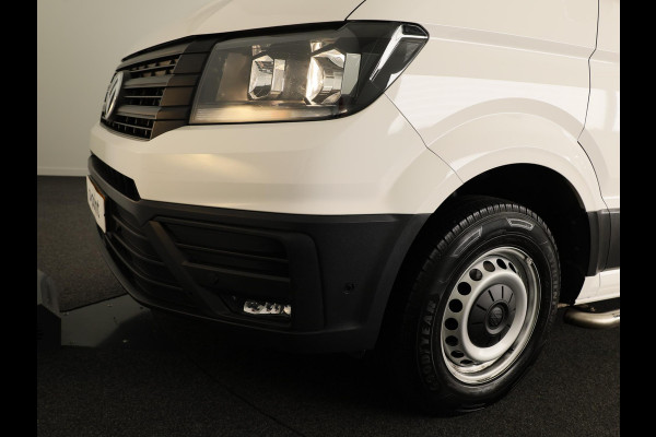 Volkswagen Crafter 35 2.0 TDI L3H3 Comfortline EURO VI 140 pk Automaat | Verlengde garantie | Navigatie | Trekhaak | Parkeersensoren | Achteruitrijcamera |