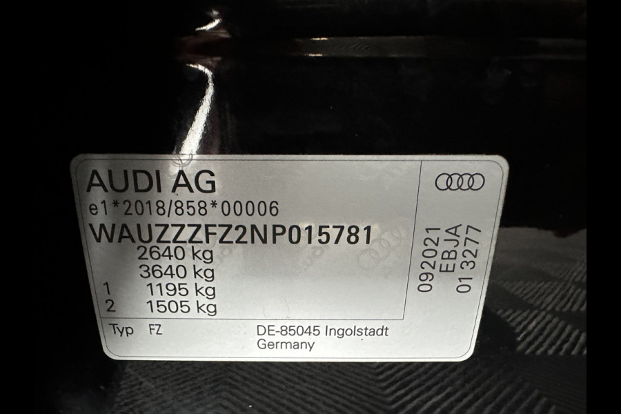 Audi Q4 e-tron 40 S-Line Launch-edition Competition 77 kWh [ 3-Fase-11kW ] {SOH-90%} (INCL-BTW) Aut. *HEATPUMP | PANO | LEATHER | MATRIX-LED | AUDI-SOUND | ADAPTIVE-CRUISE | HEATED-SPORTSEATS | AMBIENTLIGHT | DIGI-COCKPIT | CAMERA | KEYLESS | DAB+ | 20''ALU*