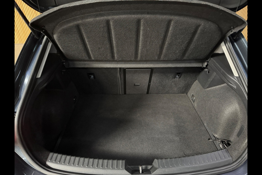 Seat Leon 1.4 TSI eHybrid PHEV FR PANO|AMBIENT|MATRIX KOPLAMPEN|STOEL + STUUR VERWARMING| 17 INCH LMV