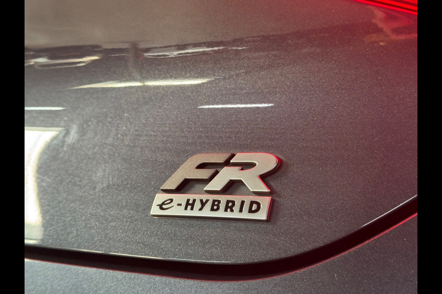 Seat Leon 1.4 TSI eHybrid PHEV FR PANO|AMBIENT|MATRIX KOPLAMPEN|STOEL + STUUR VERWARMING| 17 INCH LMV