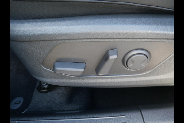 Kia Sportage 1.6 T-GDi Hybrid GT-Line | Schuifkanteldak | Stoel en stuurverwarming | PDC |