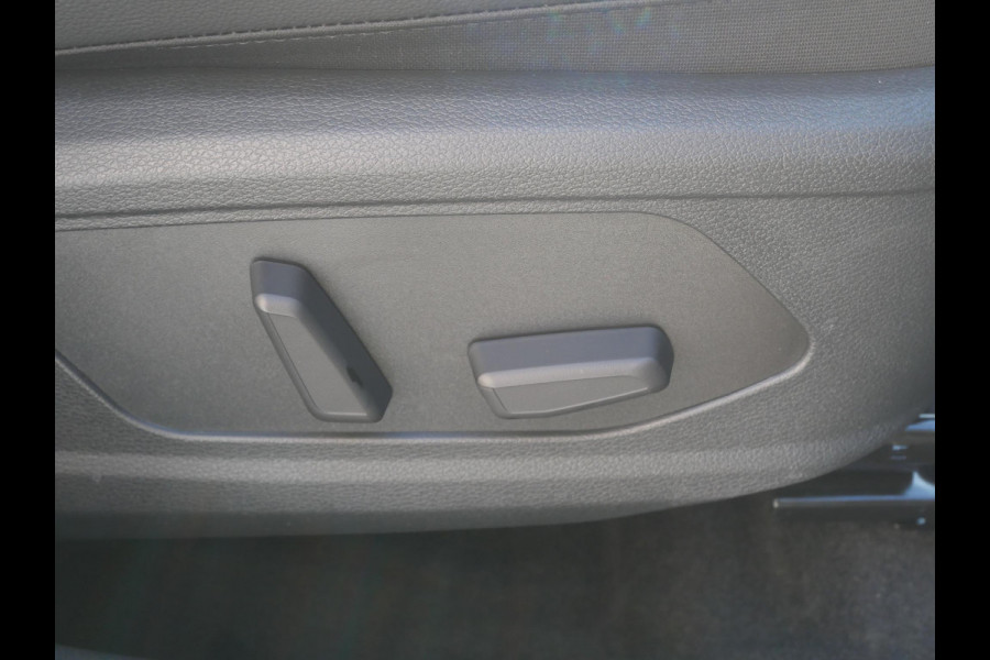 Kia Sportage 1.6 T-GDi Hybrid GT-Line | Schuifkanteldak | Stoel en stuurverwarming | PDC |