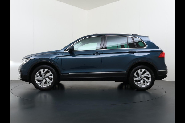 Volkswagen Tiguan 1.4 TSI eHybrid PHEV ELEK. ACHTERKLEP| STOEL MASSAGE| STOEL + STUURVERWARMING| PARKEERSENS. VOOR EN ACHTER| RIJKLAARPRIJS INCL. 12 MND BOVAG GARANTIE