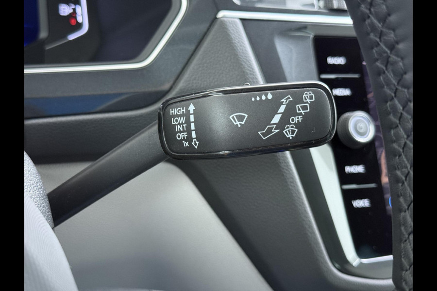 Volkswagen Tiguan 1.4 TSI eHybrid PHEV ELEK. ACHTERKLEP| STOEL MASSAGE| STOEL + STUURVERWARMING| PARKEERSENS. VOOR EN ACHTER| RIJKLAARPRIJS INCL. 12 MND BOVAG GARANTIE