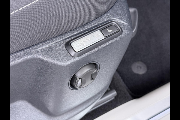 Volkswagen Tiguan 1.4 TSI eHybrid PHEV ELEK. ACHTERKLEP| STOEL MASSAGE| STOEL + STUURVERWARMING| PARKEERSENS. VOOR EN ACHTER| RIJKLAARPRIJS INCL. 12 MND BOVAG GARANTIE