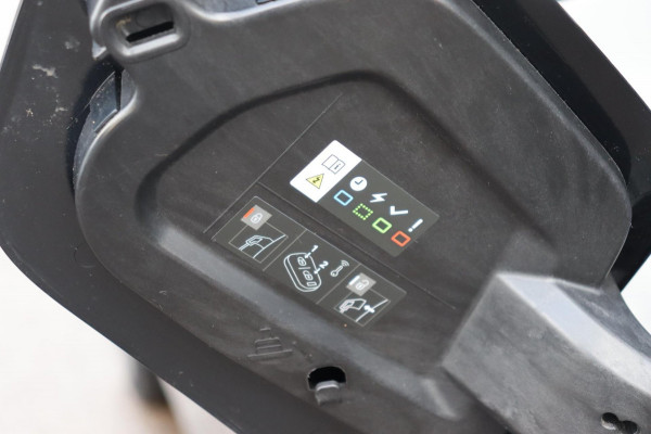 Opel CORSA-E Elegance Launch 50 kWh org.NL leer+vw a.camera SOH-92%