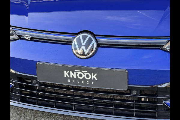 Volkswagen Golf 2.0 TSI R 4Motion / Adaptief Onderstel / Harman Kardon / 100% Historie / Panoramadak / LED / 19 Inch / Head-Up Display / Sportstoelen / Stoelverwarming / Stuurwiel Verwarmd / Dodehoek Detectie